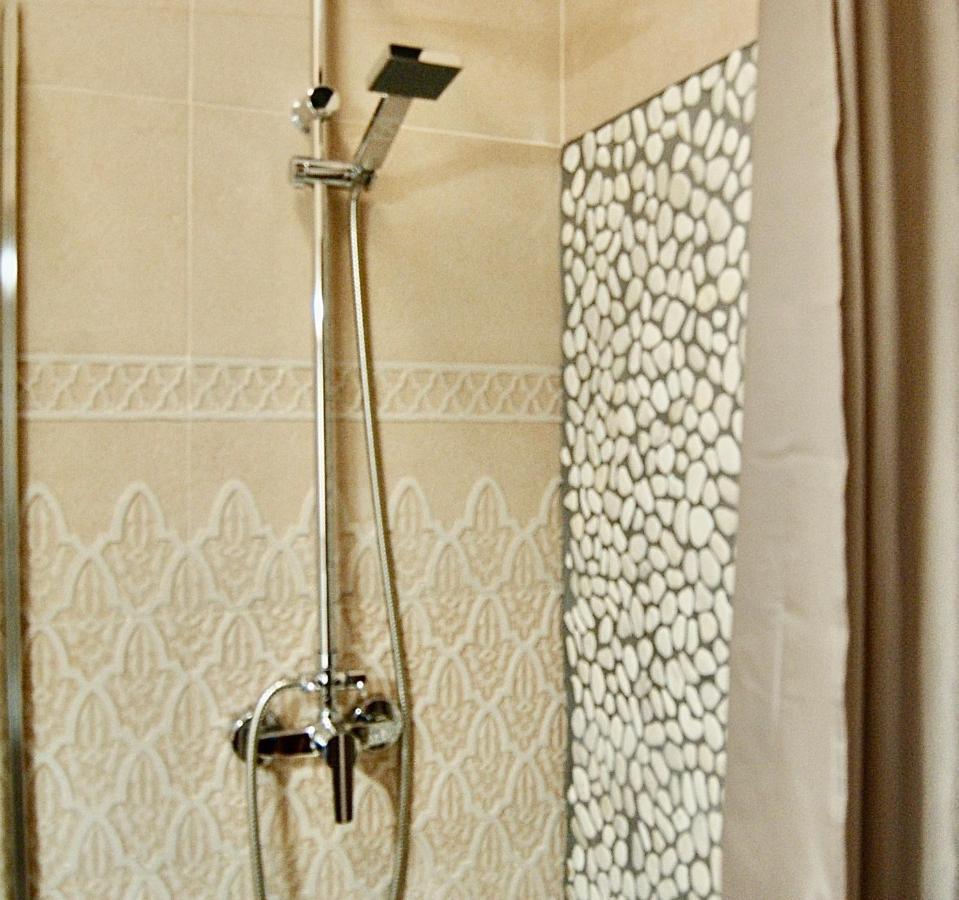 Apartamentos Puerta Real Sevilla エクステリア 写真